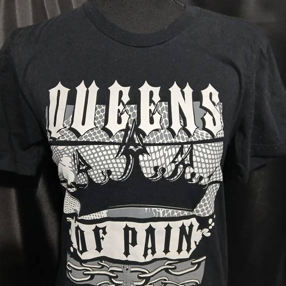 Canvas Black Women's Queens OF Pain Gothic Graphic Tee Shirt Size Small Grunge - Picture 2 of 6